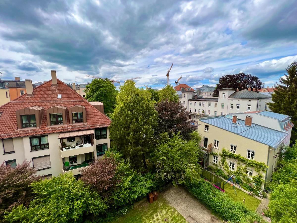 Apartment Skyline By Aux Property Augsburg Dış mekan fotoğraf